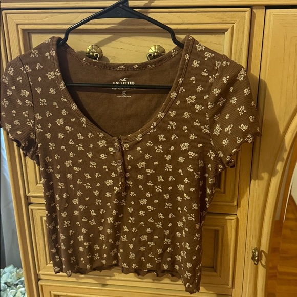 Hollister Flower Tee - Picture 5 of 7